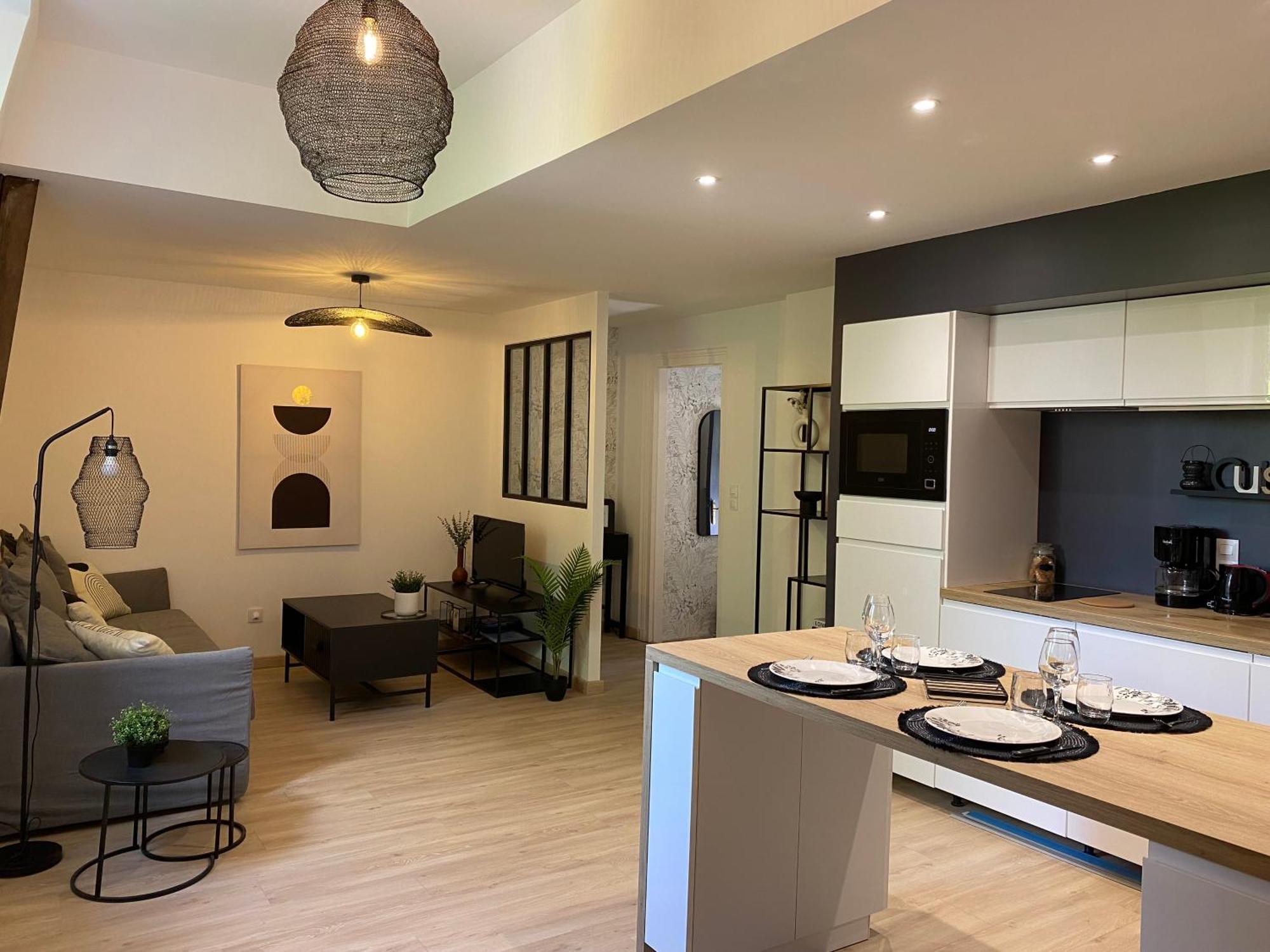 L'Atelier D'Arches Apartment Charleville-Mezieres Bagian luar foto