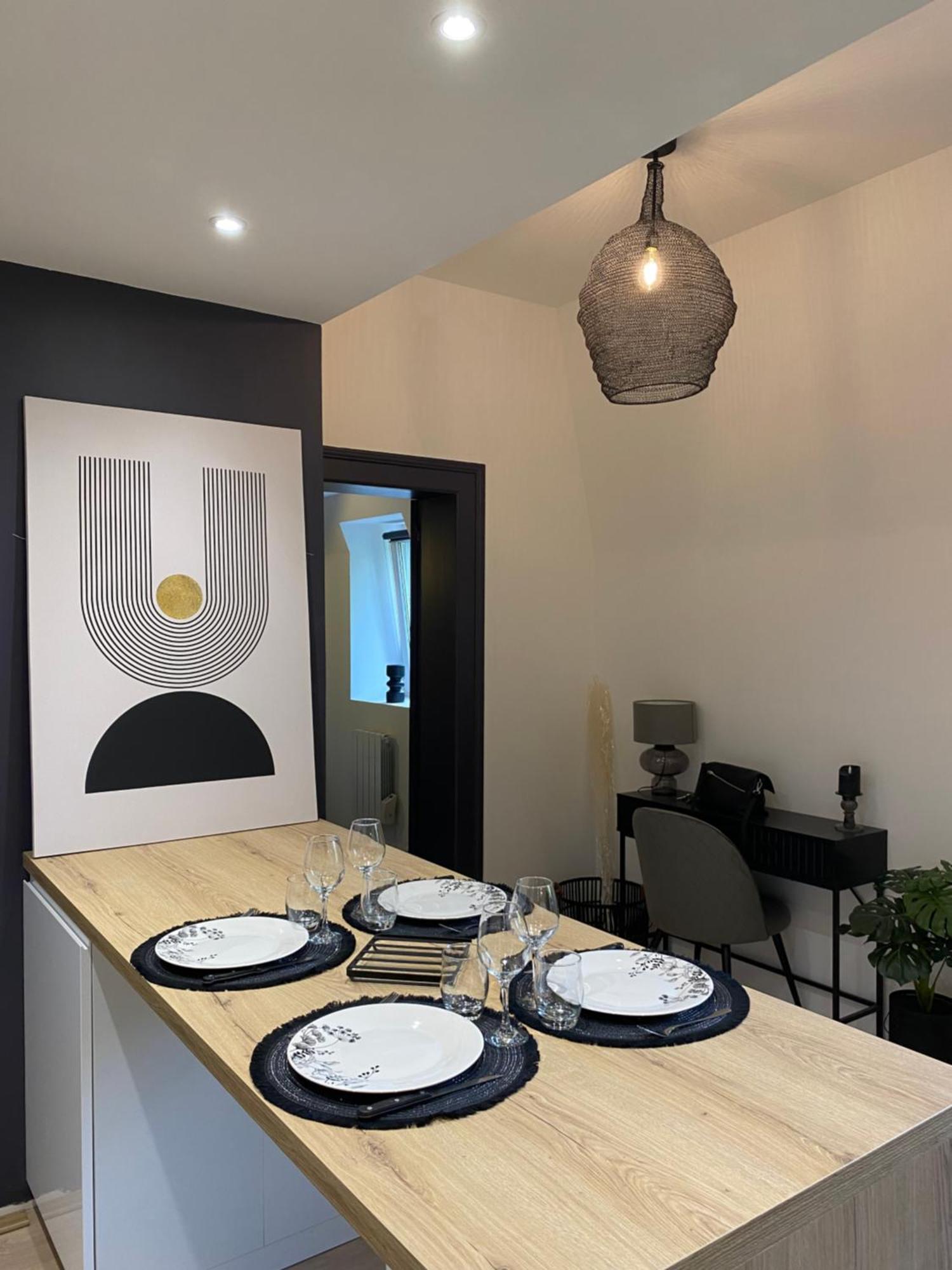 L'Atelier D'Arches Apartment Charleville-Mezieres Bagian luar foto